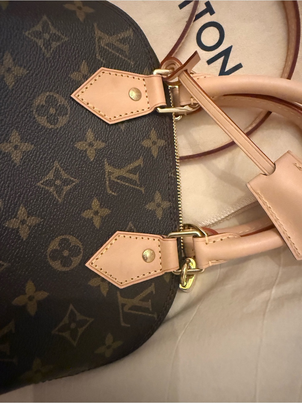 Louis Vuitton Monogram Alma BB in Mono Canvas with Victorian Wallet. - Picture 6 of 16